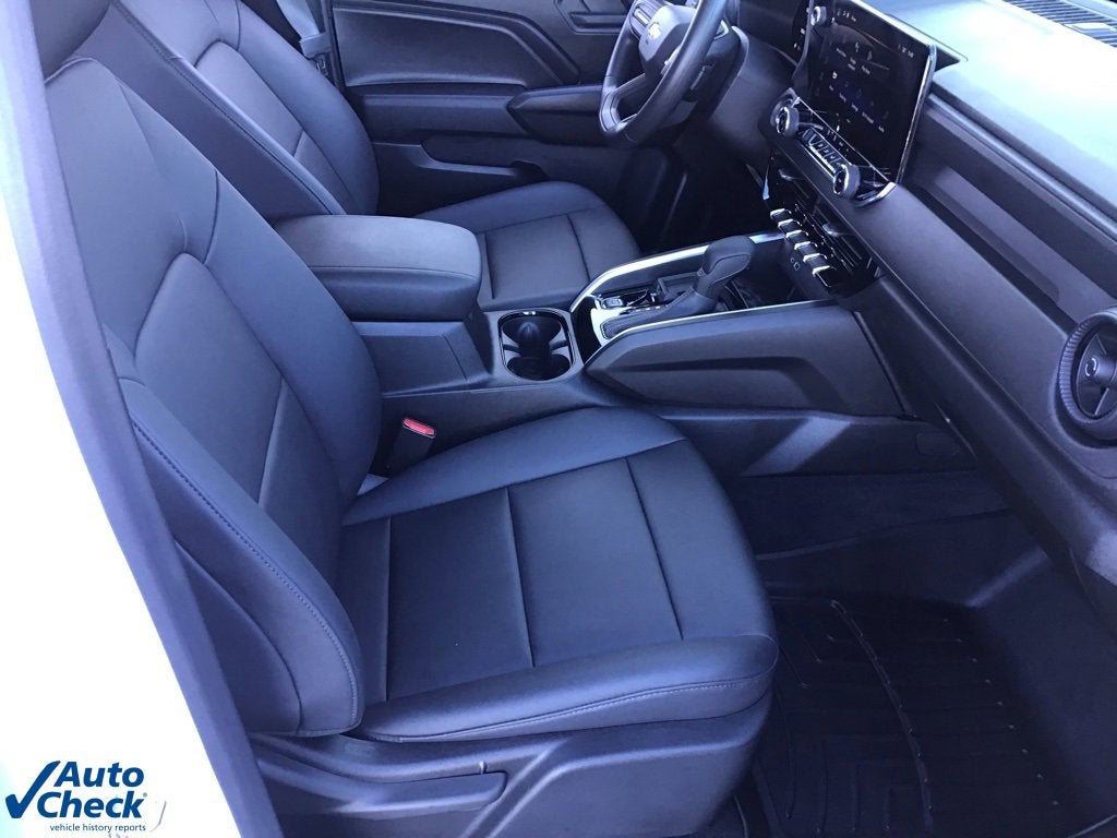 2024 Chevrolet Colorado WT