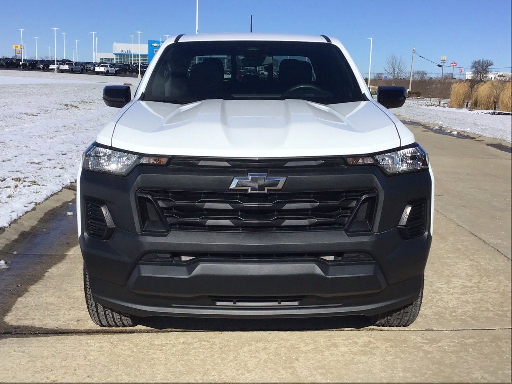 2024 Chevrolet Colorado WT