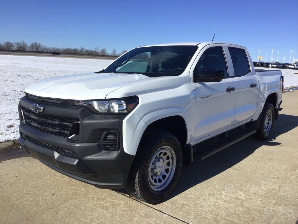 2024 Chevrolet Colorado WT