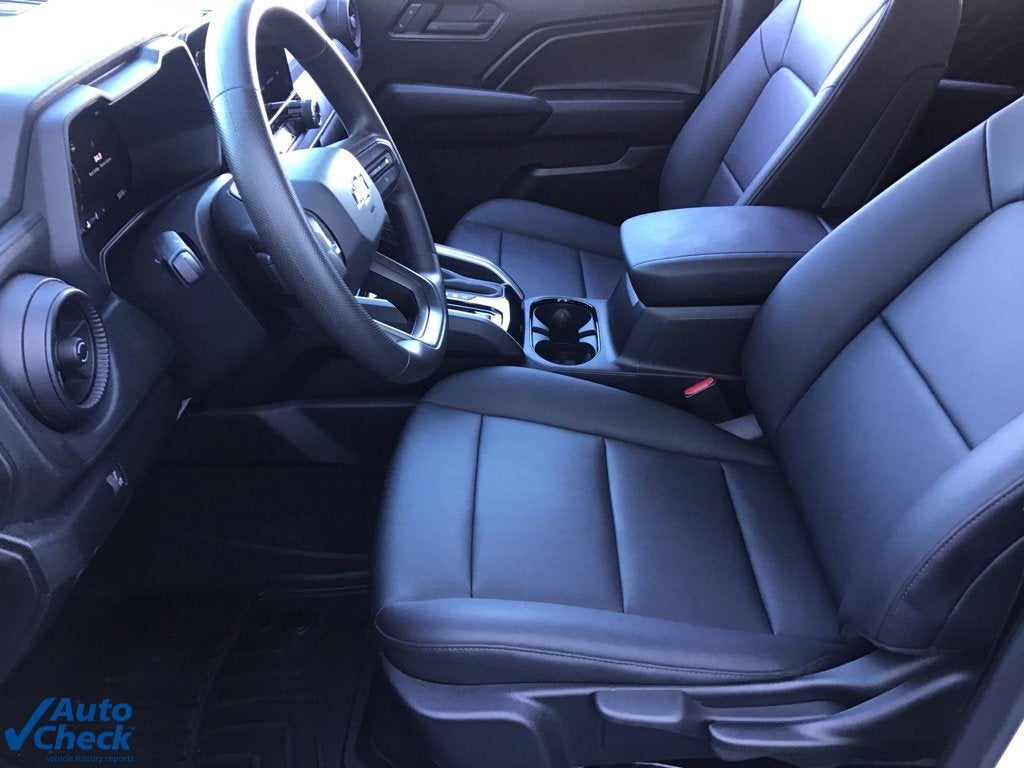 2024 Chevrolet Colorado WT