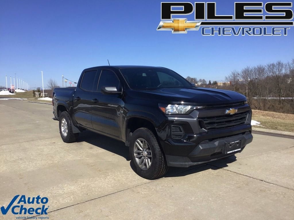 2025 Chevrolet Colorado WT/LT