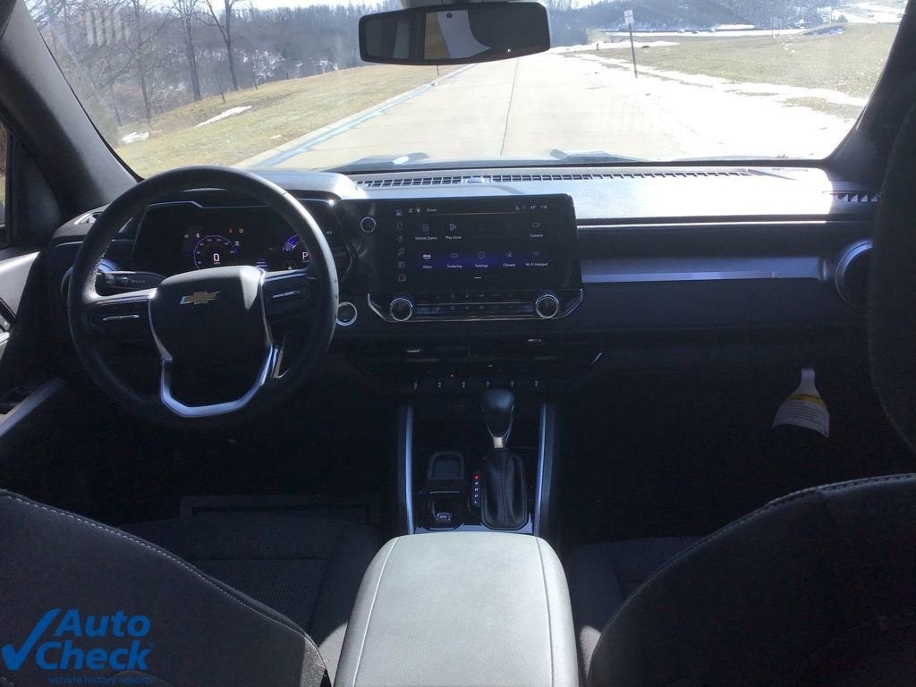 2025 Chevrolet Colorado WT/LT