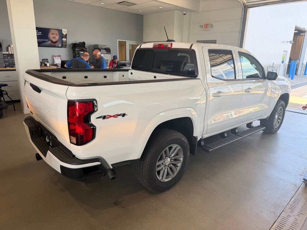 2025 Chevrolet Colorado WT/LT