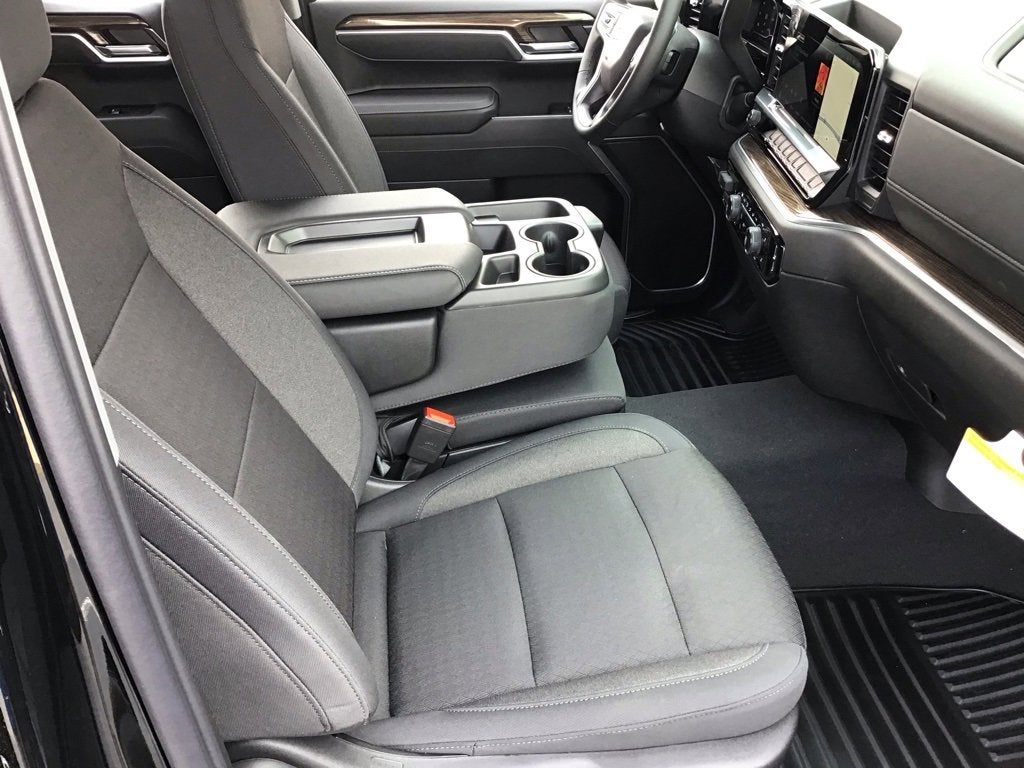 2025 Chevrolet Silverado 1500 LT (2FL)