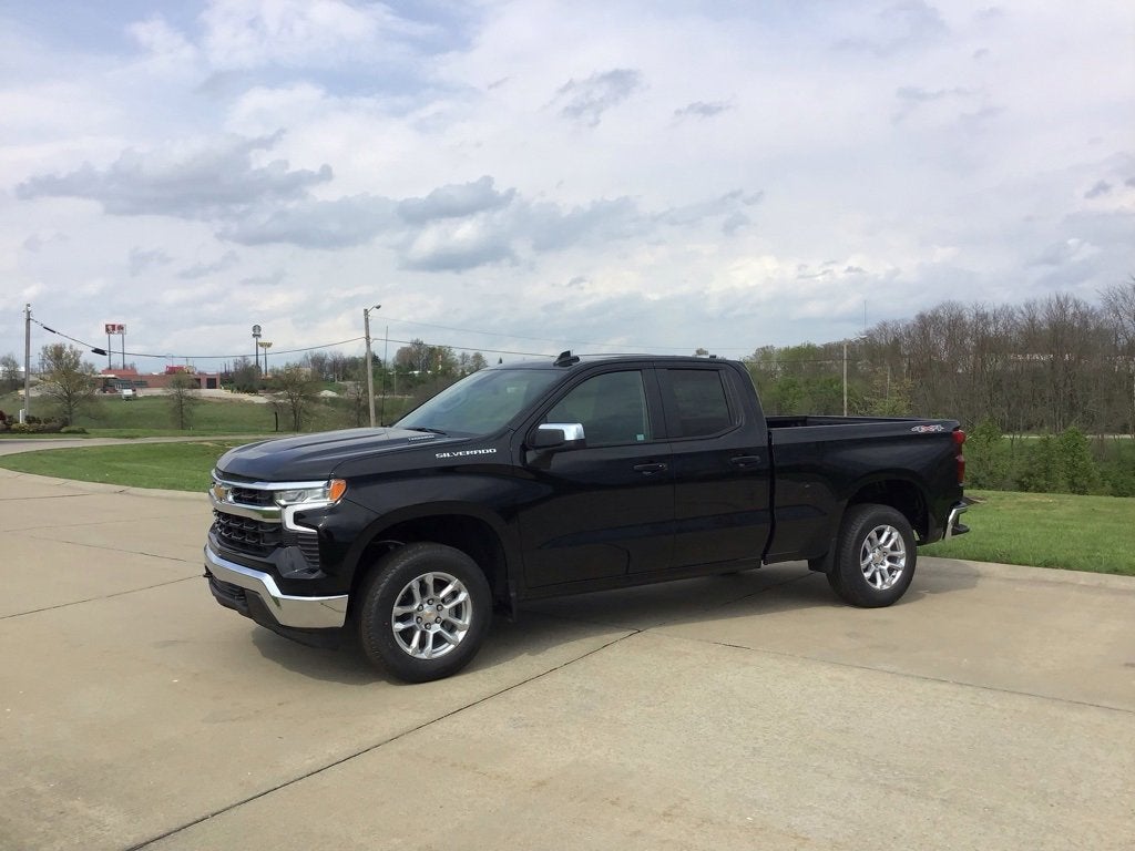 2025 Chevrolet Silverado 1500 LT (2FL)