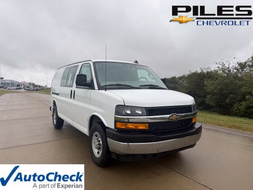 2025 Chevrolet Express Cargo WT