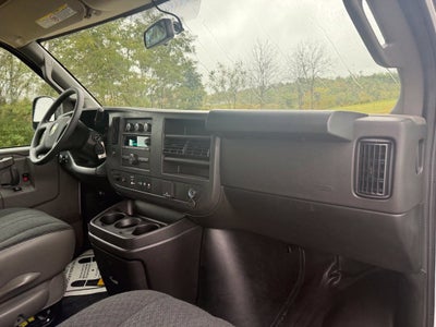 2025 Chevrolet Express Cargo WT