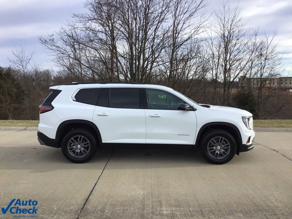 2025 GMC Acadia Elevation