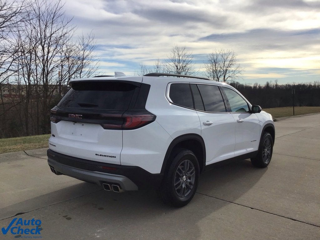 2025 GMC Acadia Elevation
