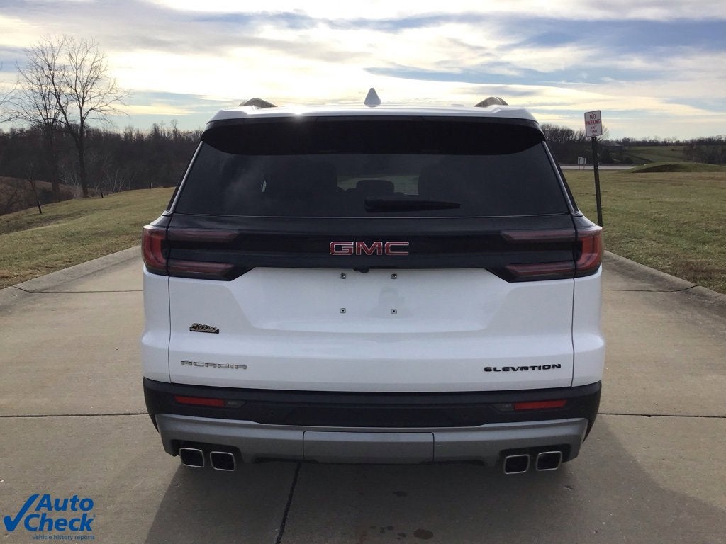 2025 GMC Acadia Elevation