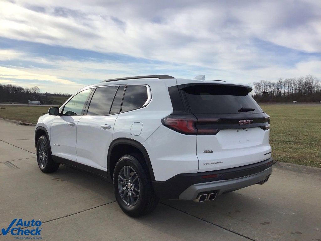 2025 GMC Acadia Elevation