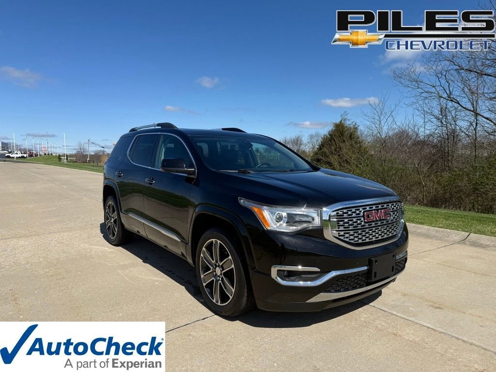 2017 GMC Acadia Denali