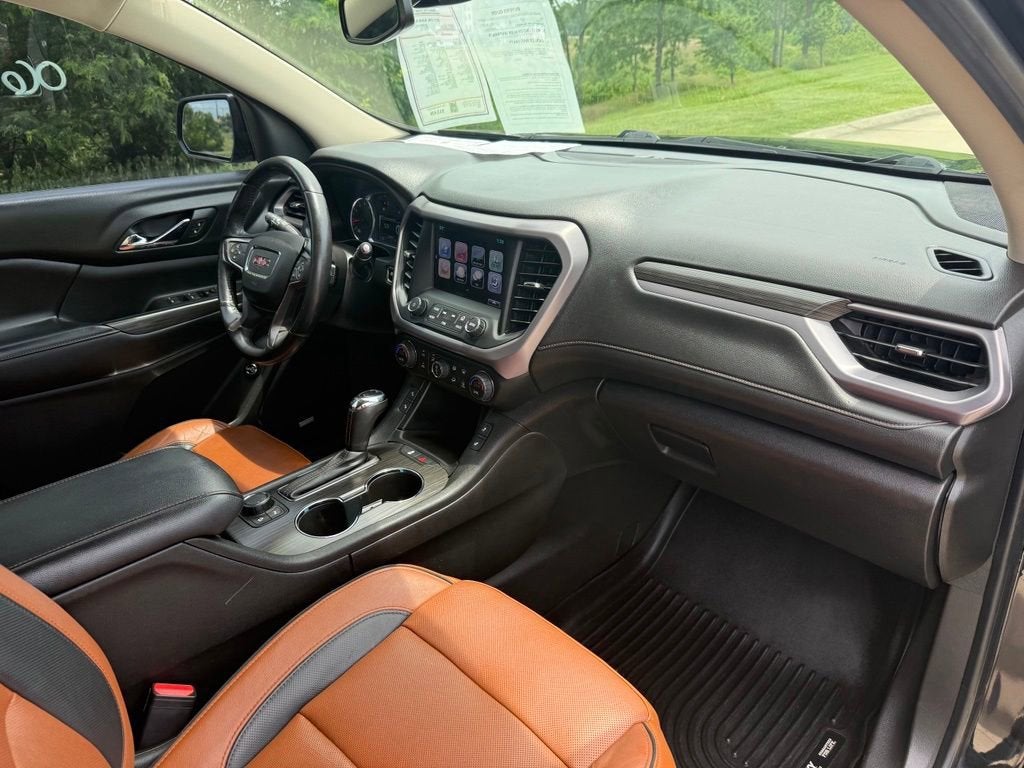 2017 GMC Acadia SLT