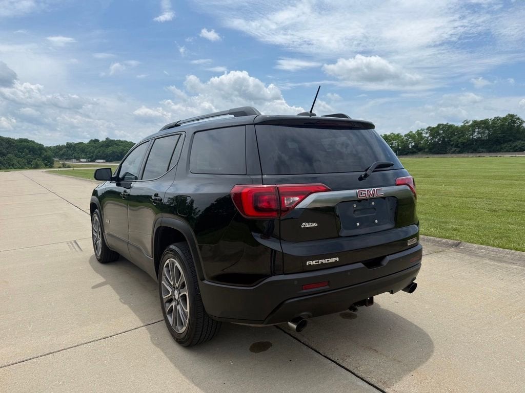 2017 GMC Acadia SLT