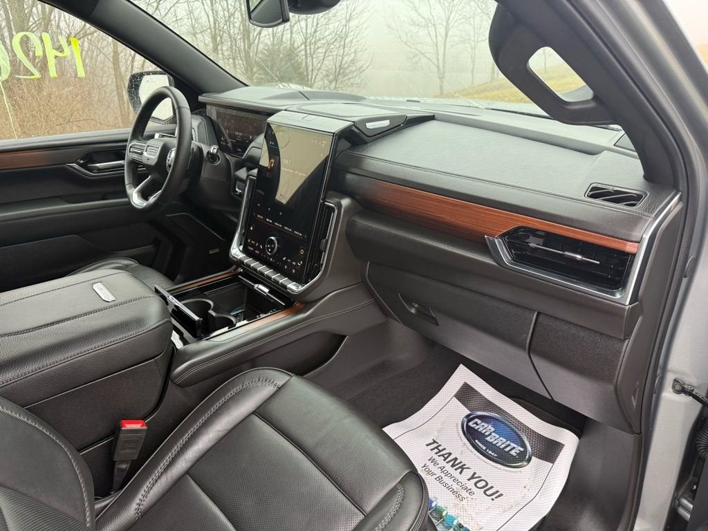 2025 GMC Yukon XL Denali