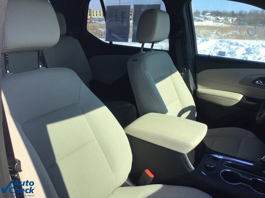 2023 Chevrolet Traverse LS