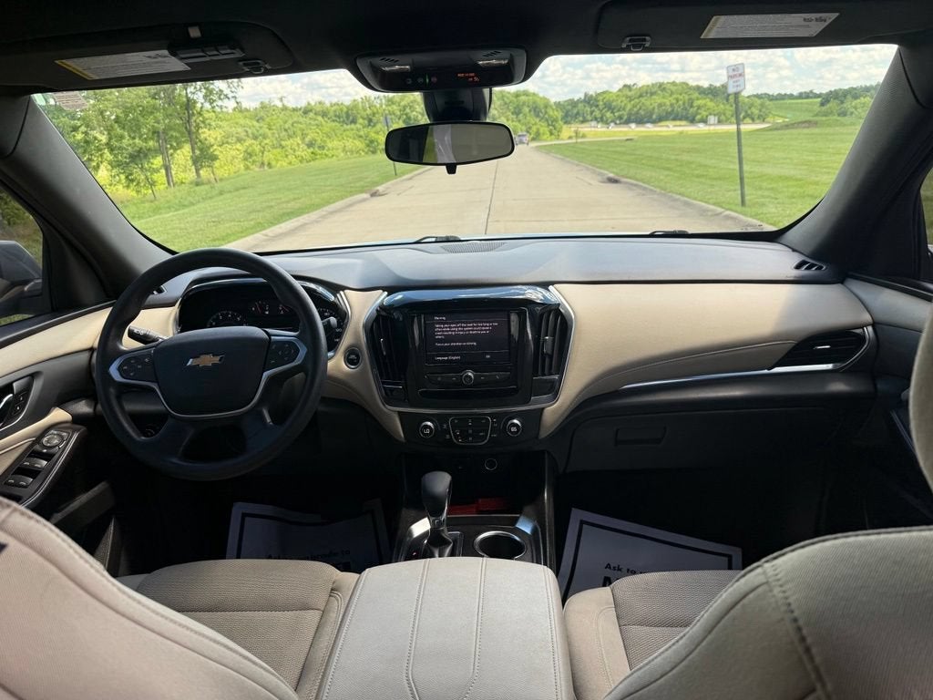 2023 Chevrolet Traverse LS