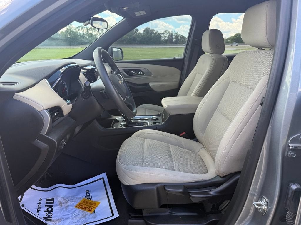 2023 Chevrolet Traverse LS