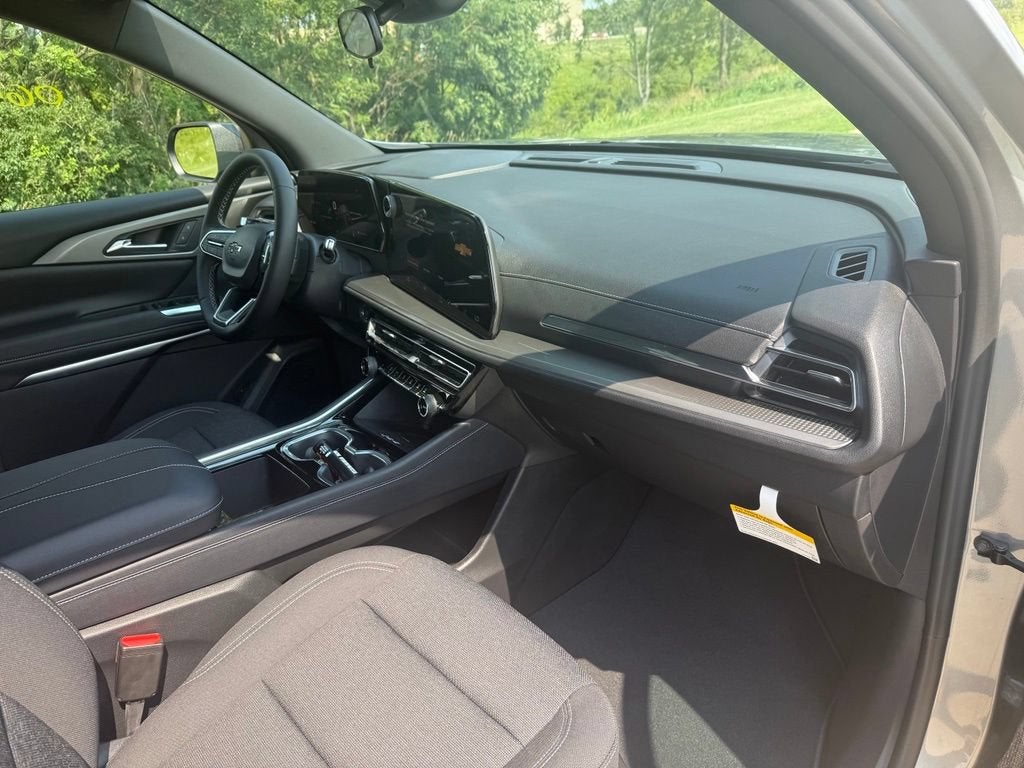 2026 Chevrolet Traverse LT - Photo 25