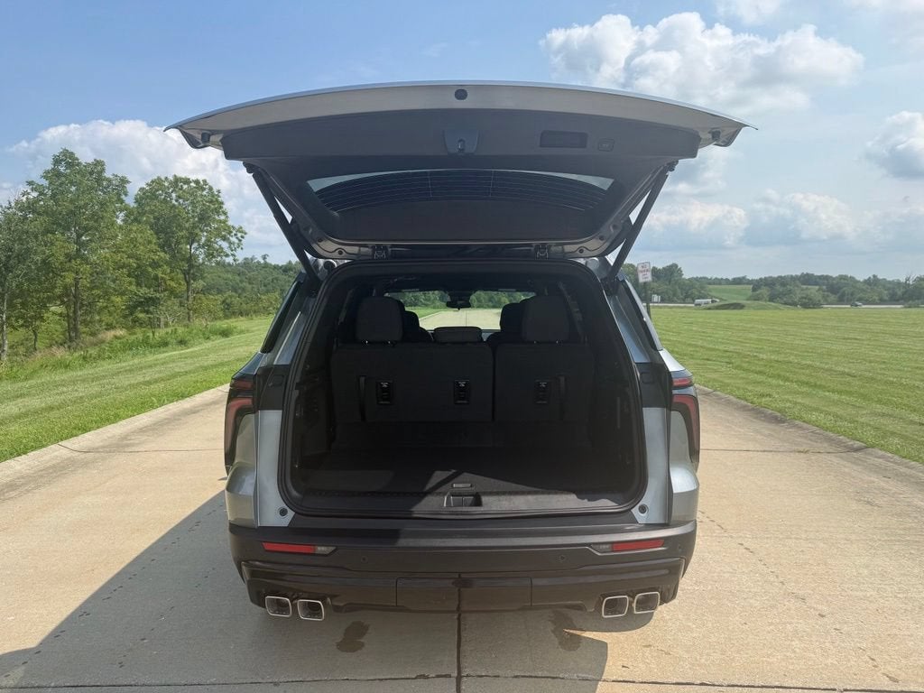 2026 Chevrolet Traverse LT - Photo 6