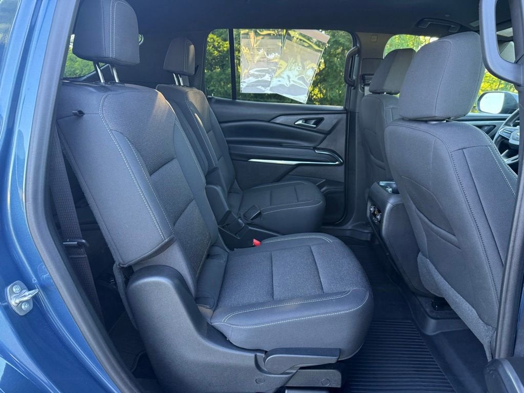 2024 Chevrolet Traverse LT