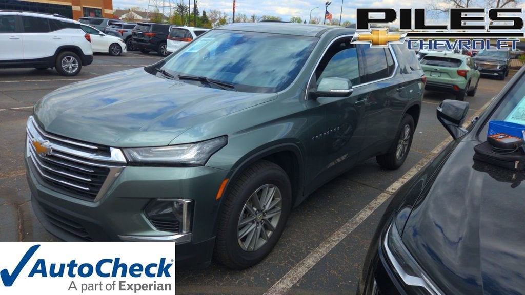 2023 Chevrolet Traverse LT Cloth