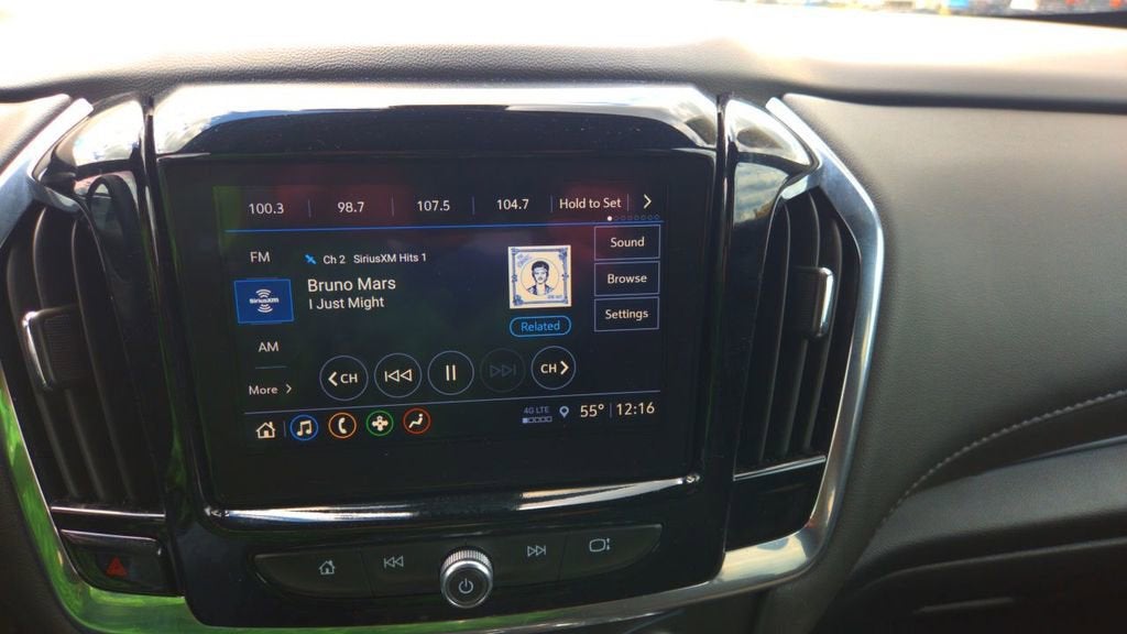 2023 Chevrolet Traverse LT Cloth