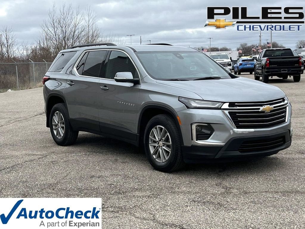 2023 Chevrolet Traverse LT Cloth