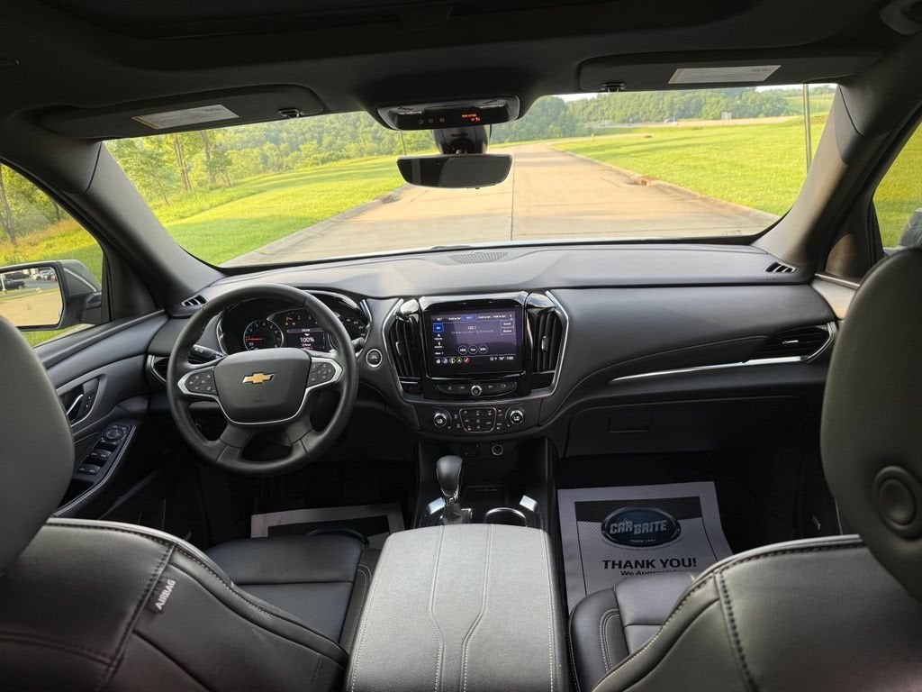 2023 Chevrolet Traverse LT Leather