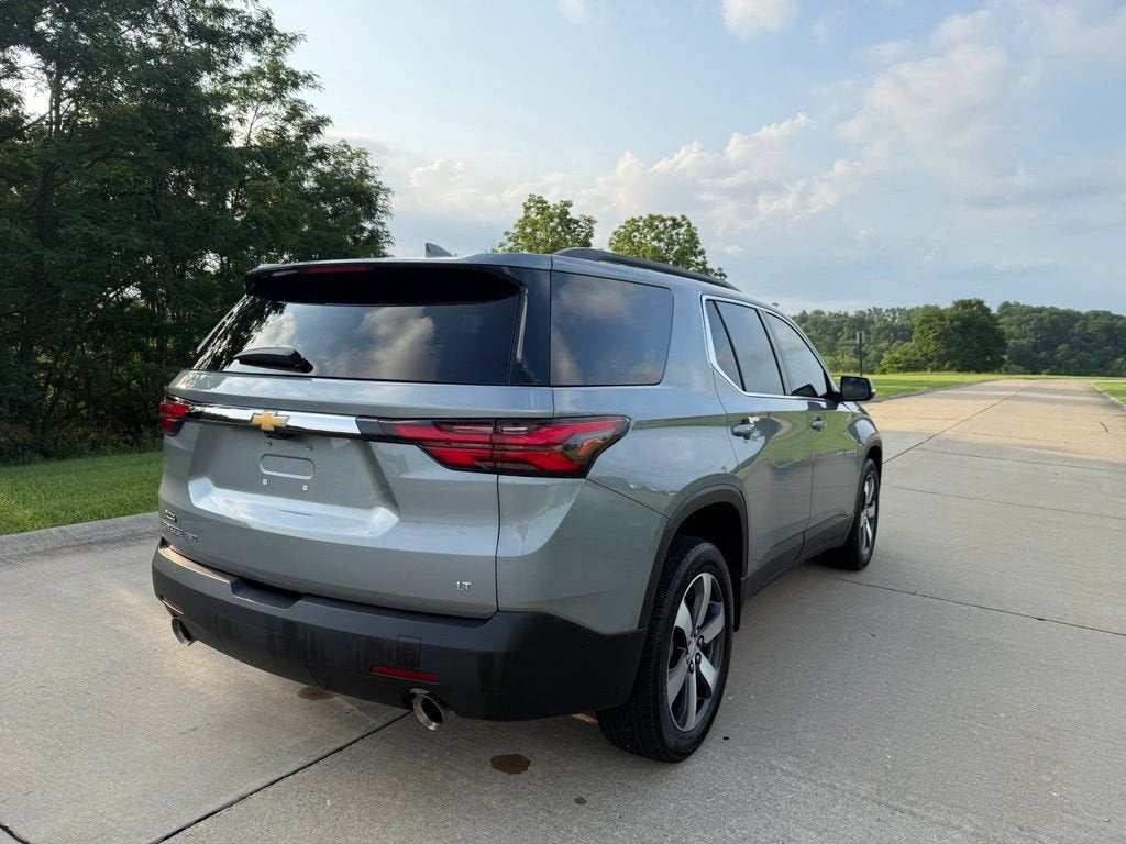 2023 Chevrolet Traverse LT Leather