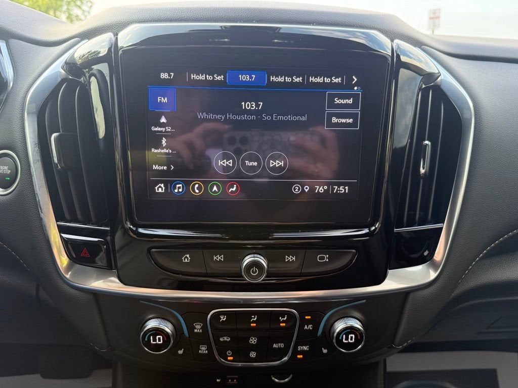 2023 Chevrolet Traverse LT Leather