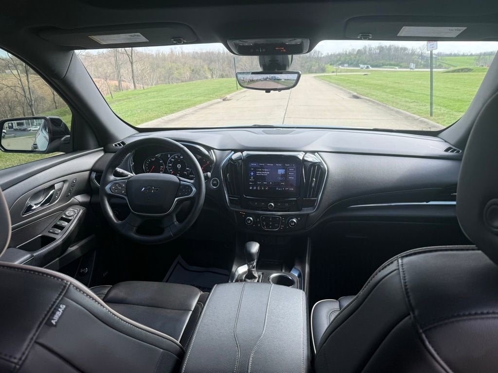 2023 Chevrolet Traverse Premier