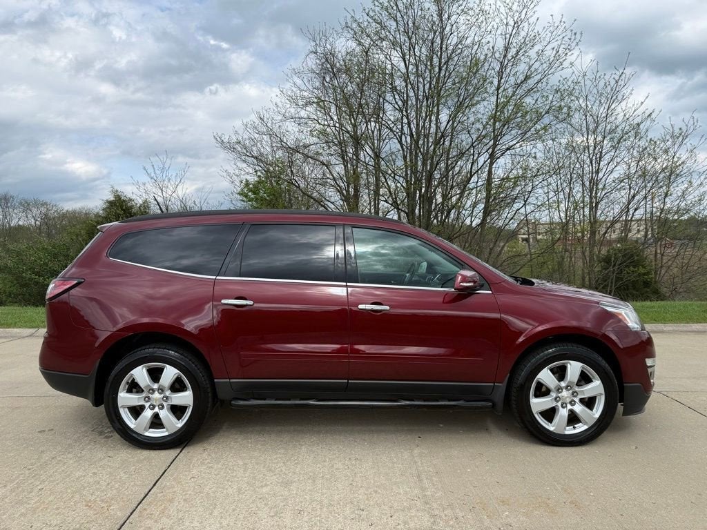 2017 Chevrolet Traverse LT