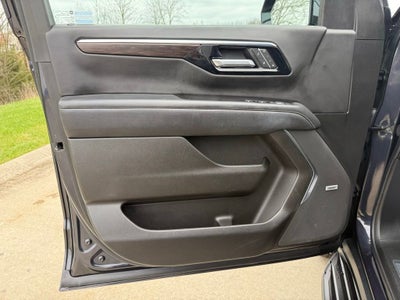 2025 Chevrolet Suburban Premier
