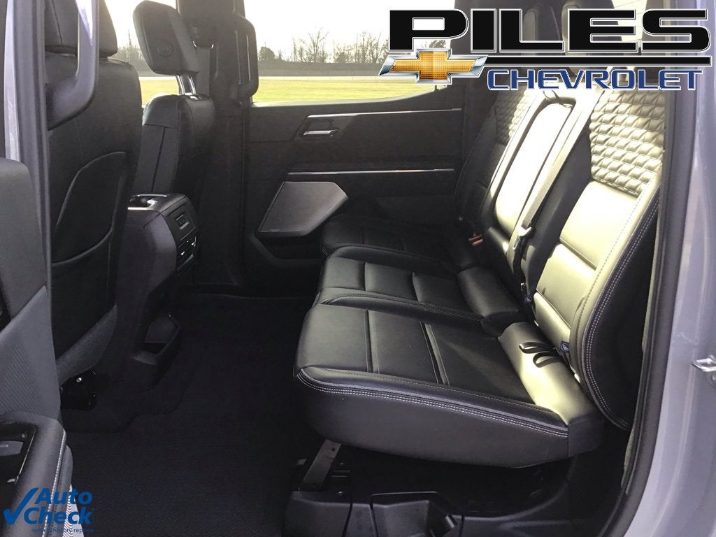 2024 GMC Sierra EV Denali Edition 1