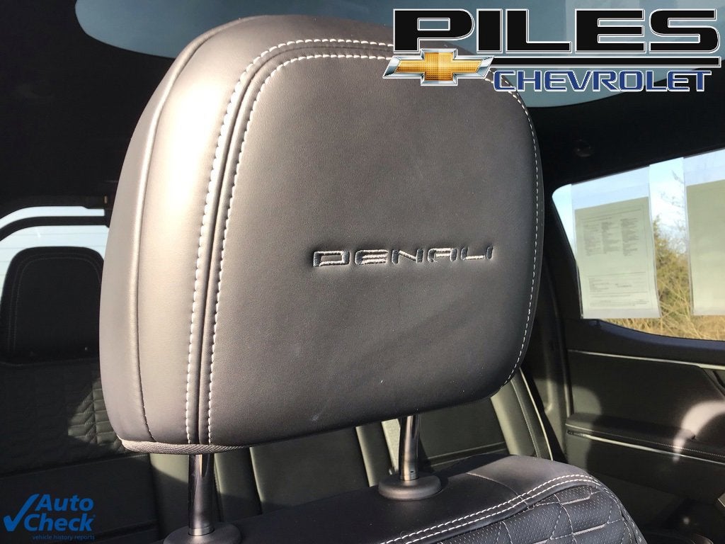 2024 GMC Sierra EV Denali Edition 1