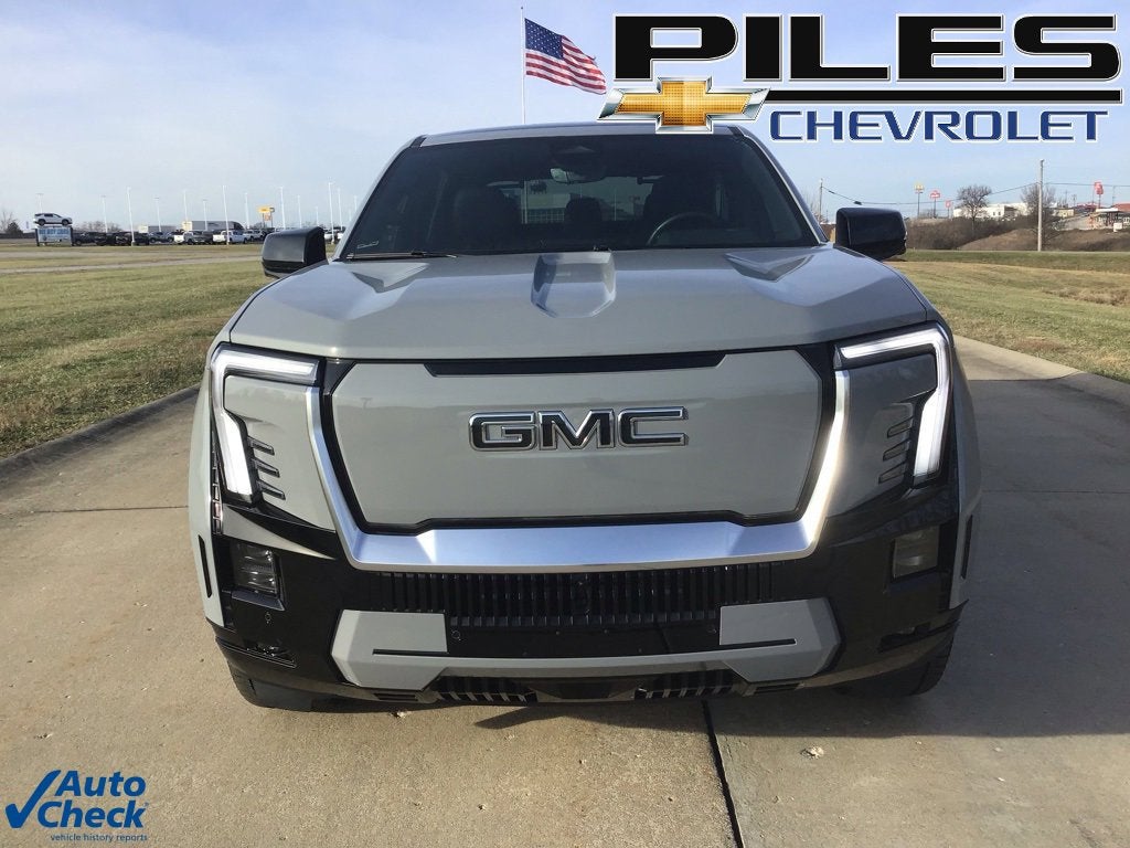 2024 GMC Sierra EV Denali Edition 1