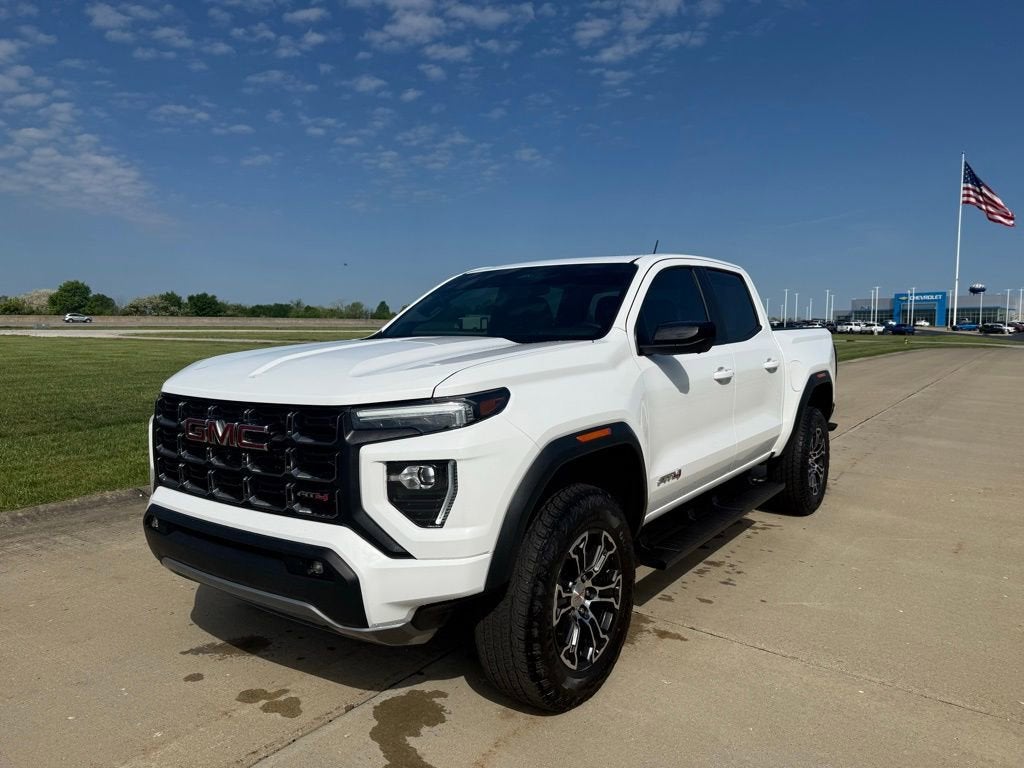 2024 GMC Canyon AT4