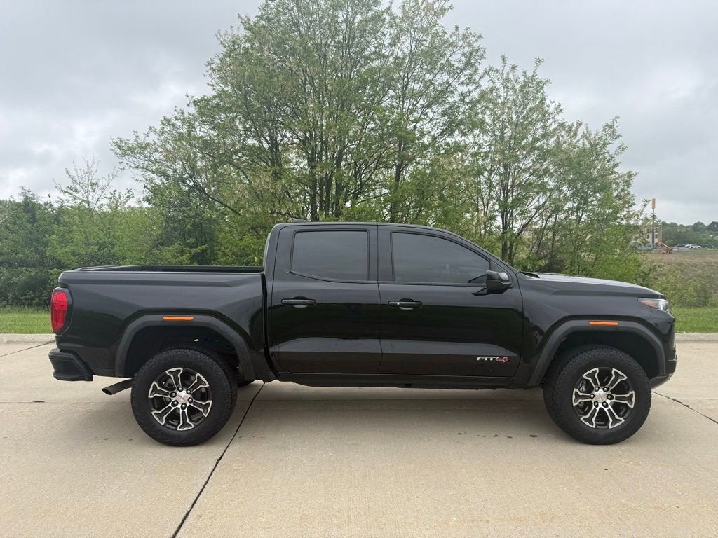 2024 GMC Canyon AT4