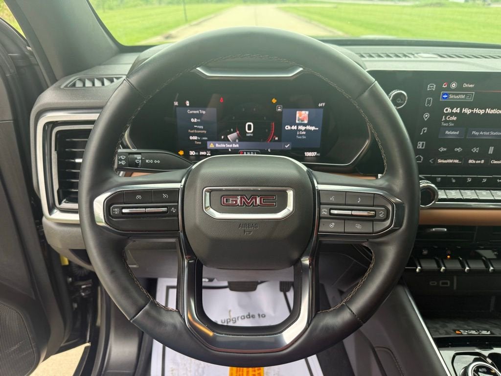 2024 GMC Canyon AT4