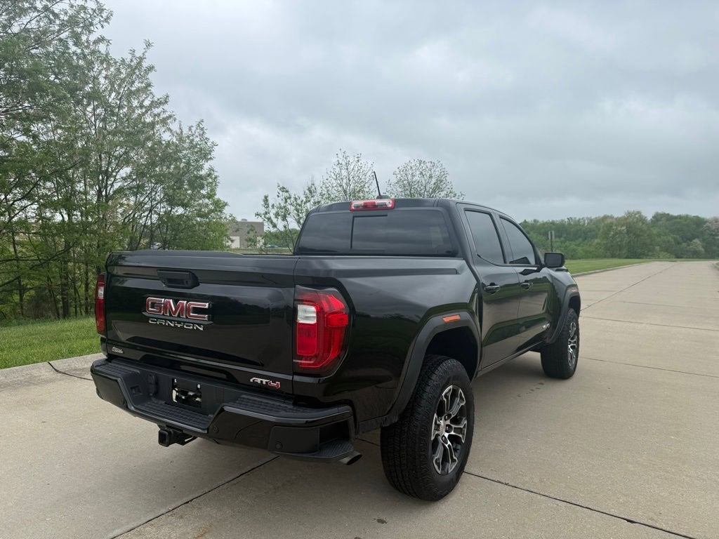 2024 GMC Canyon AT4