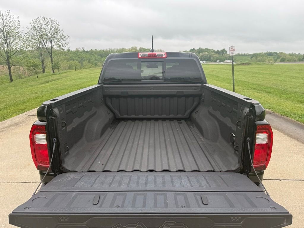 2024 GMC Canyon AT4