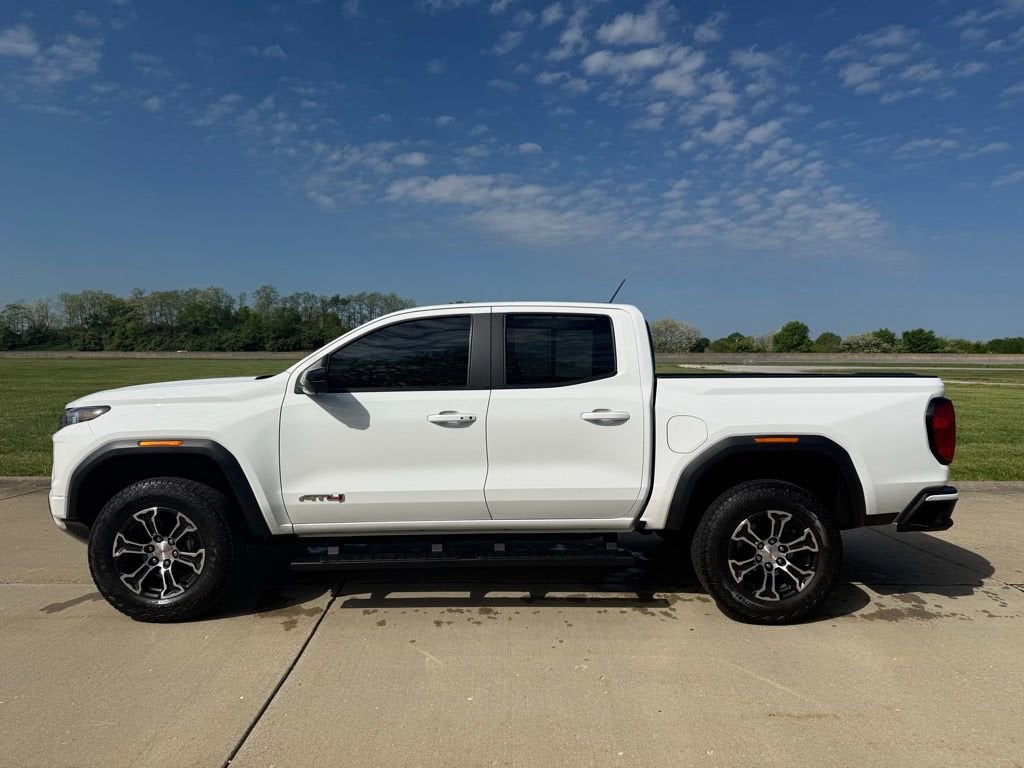 2024 GMC Canyon AT4