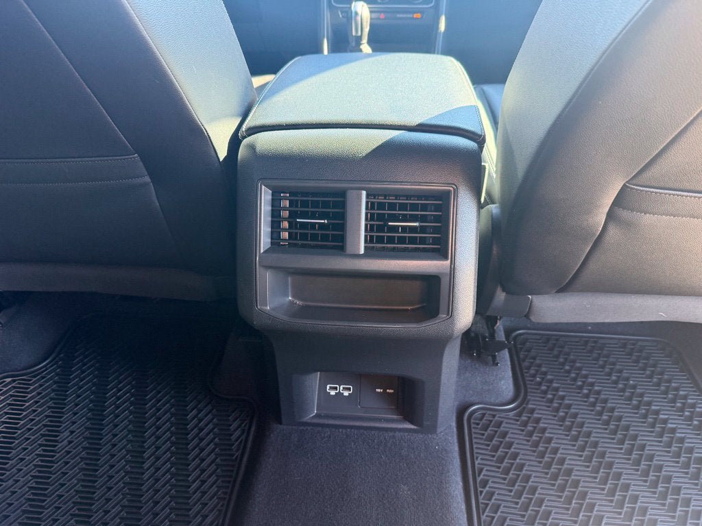 2020 Volkswagen Atlas Cross Sport 2.0T SE w/Technology