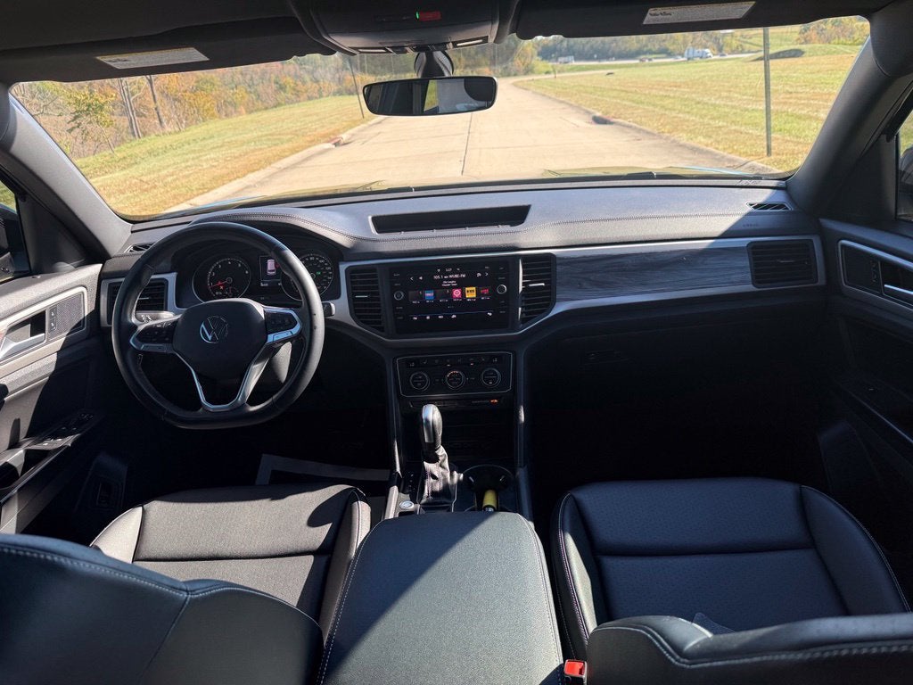 2020 Volkswagen Atlas Cross Sport 2.0T SE w/Technology