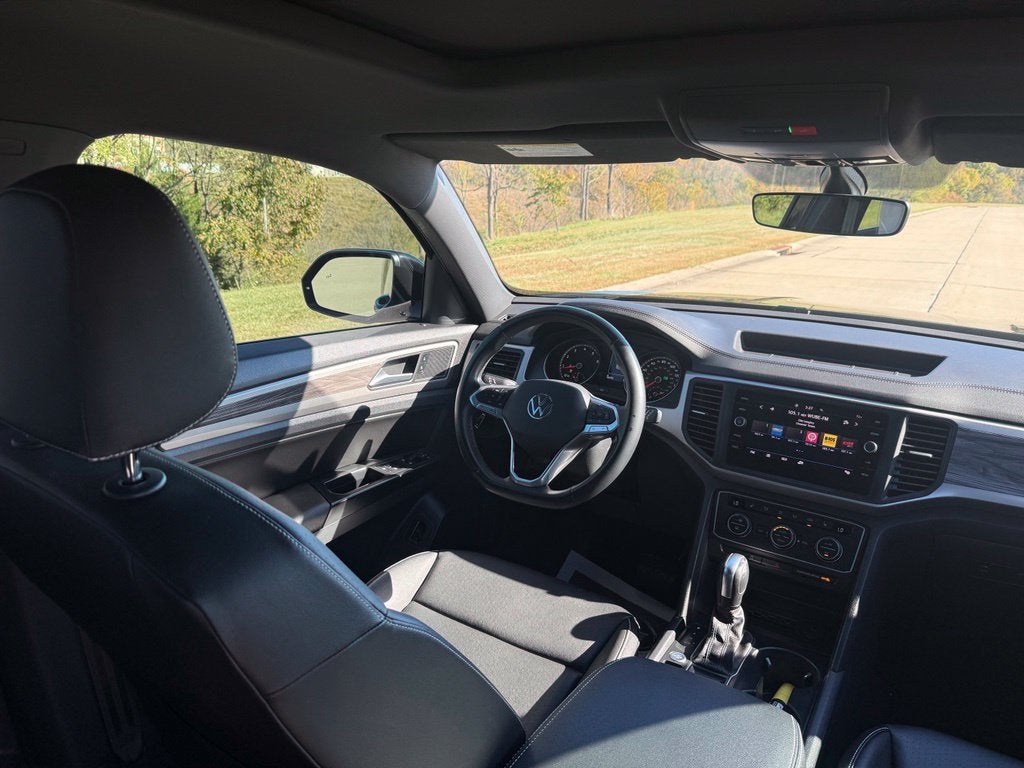 2020 Volkswagen Atlas Cross Sport 2.0T SE w/Technology