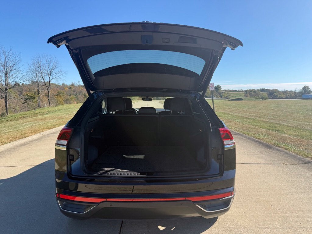 2020 Volkswagen Atlas Cross Sport 2.0T SE w/Technology