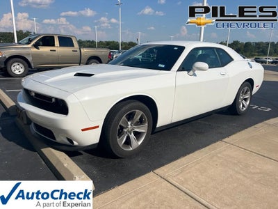 2016 Dodge Challenger SXT