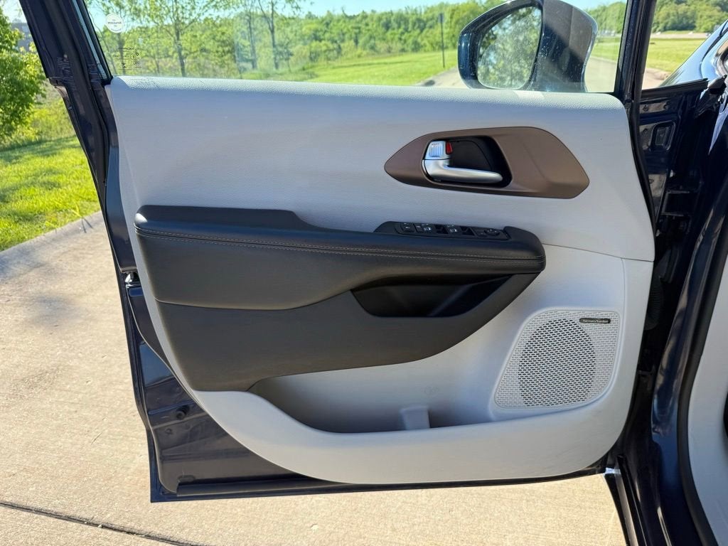 2019 Chrysler Pacifica Touring L Plus