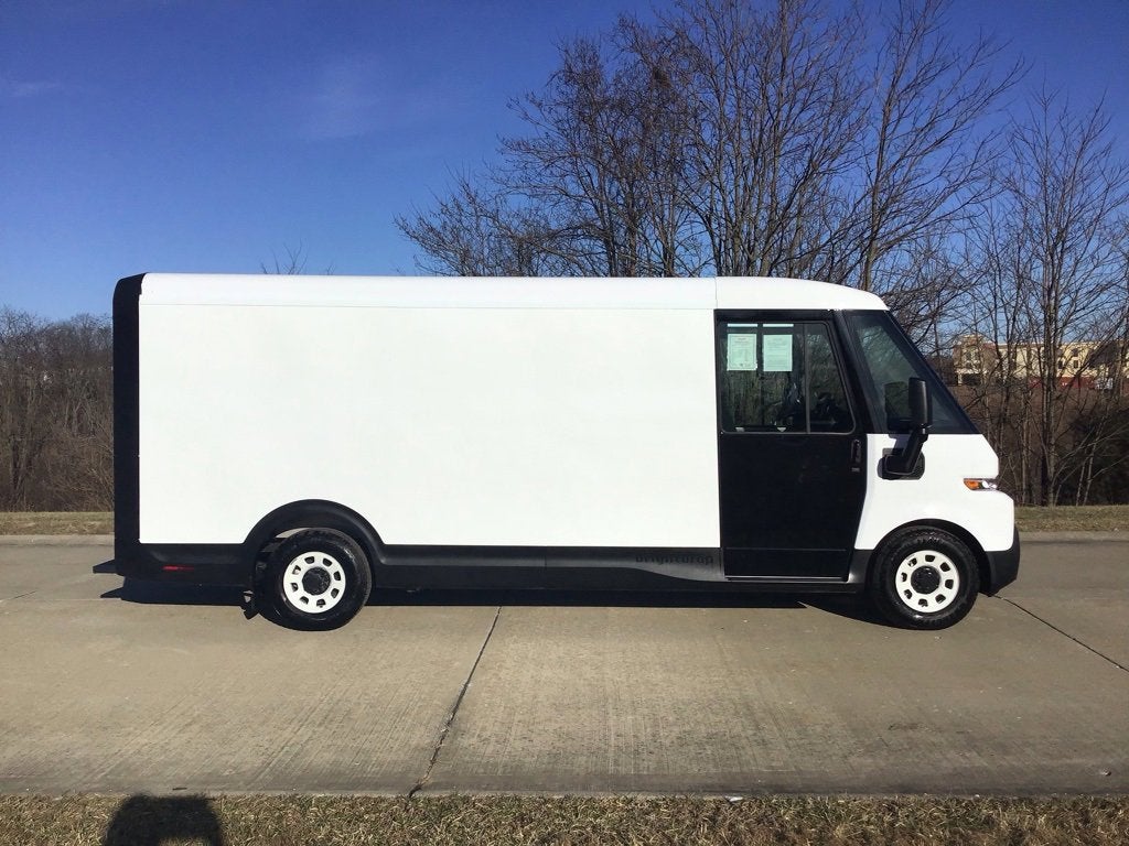 2024 BrightDrop Zevo 600 EJY